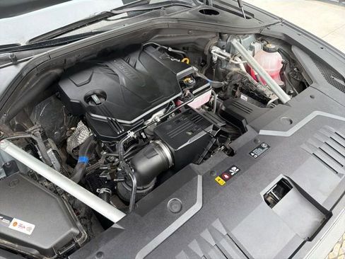 Used 2025 Genesis GV70 2.5T image 28