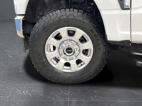 Used 2024 Ford F250 XLT image 34