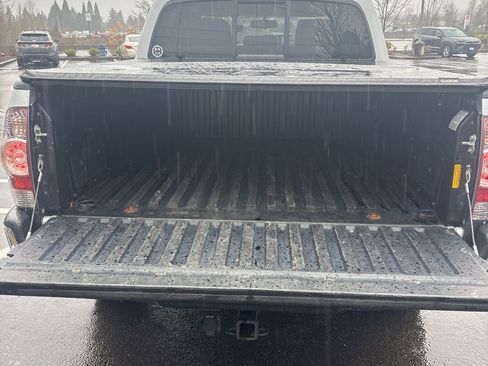 Used 2009 Toyota Tacoma PreRunner image 23