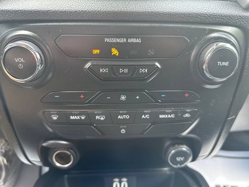 Used 2021 Ford Ranger XLT w/ Equipment Group 301A Mid AWD/4WD image 18