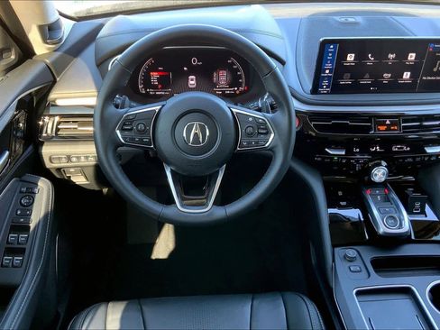 Used 2025 Acura MDX SH-AWD w/ Technology Package image 5