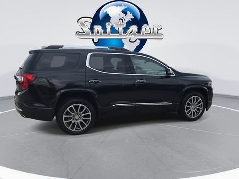 Certified 2022 GMC Acadia Denali w/ Denali Ultimate Package image 9