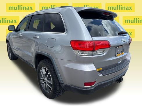 Used 2018 Jeep Grand Cherokee Laredo image 8