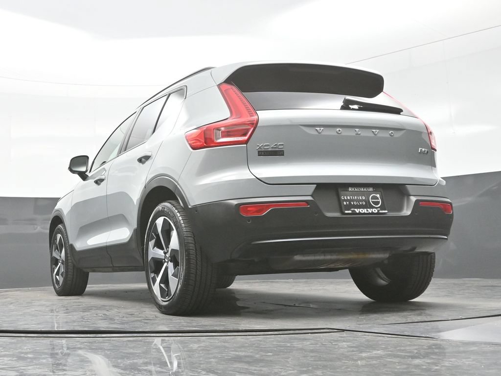 Used 2026 Volvo XC40 B5 Plus AWD/4WD image 28