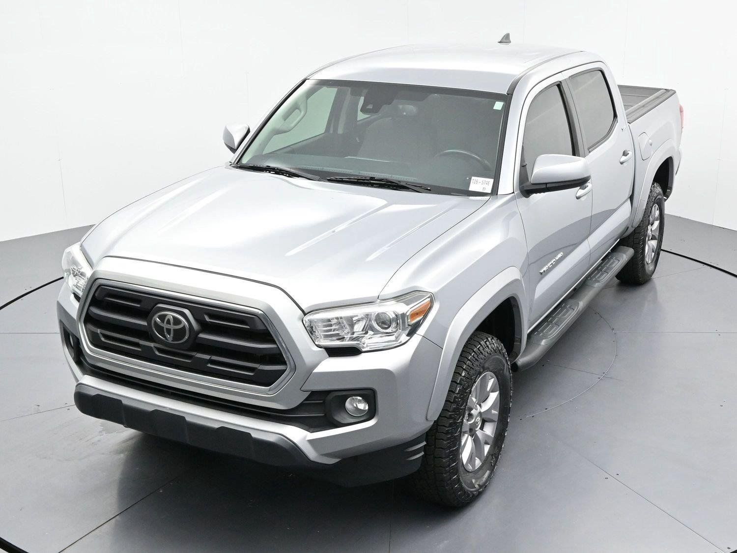 Used 2019 Toyota Tacoma SR5 AWD/4WD image 32