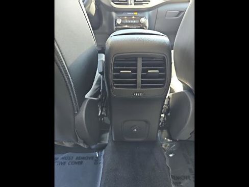 New 2025 Ford Escape SE w/ Class II Trailer Tow Package image 21