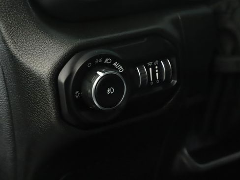 Used 2021 Jeep Wrangler Unlimited Sport AWD/4WD image 7