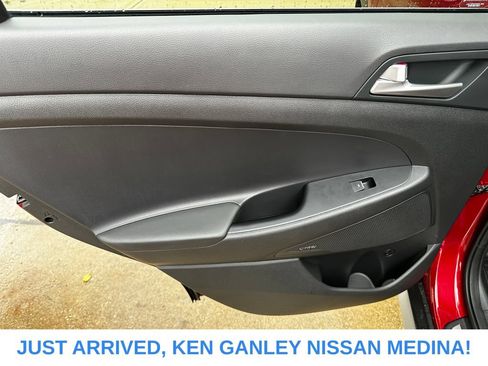 Used 2021 Hyundai Tucson Limited w/ Cargo Package FWD image 16