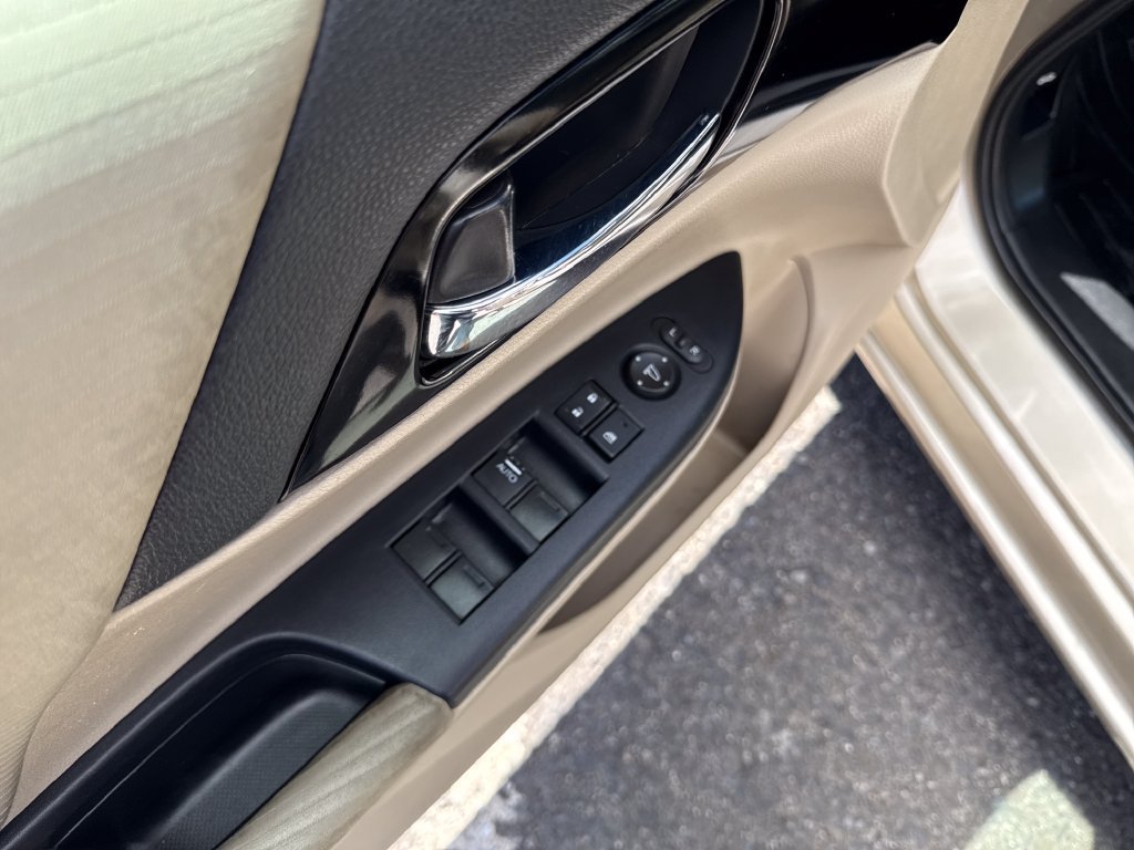Used 2016 Honda Accord LX image 13