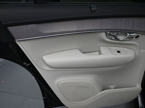 New 2026 Volvo XC90 B6 Ultra w/ Protection Package AWD/4WD image 19