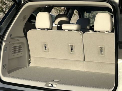 New 2026 Buick Enclave Avenir w/ Super Cruise Package image 27