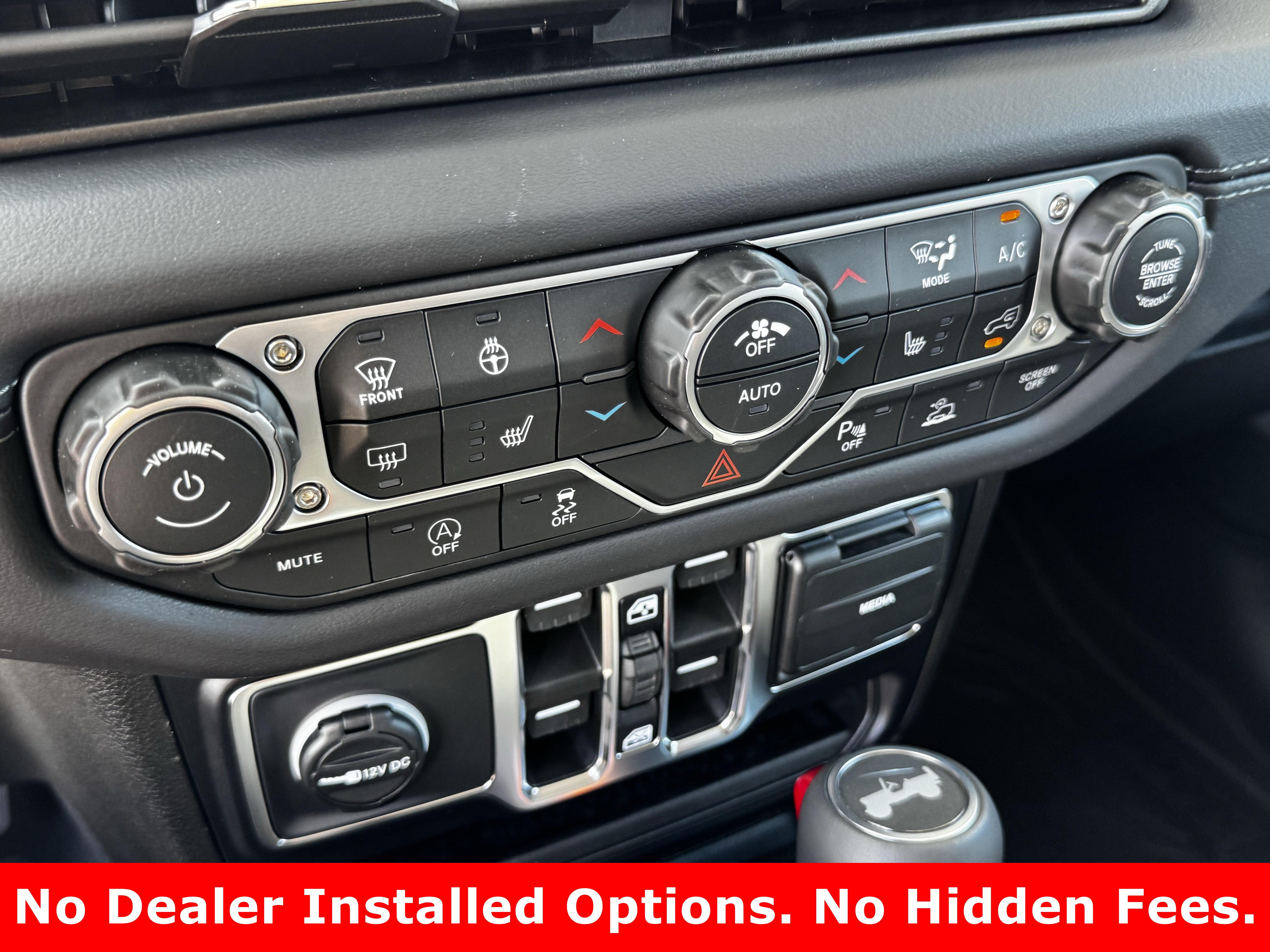 New 2026 Jeep Wrangler Unlimited Sahara AWD/4WD image 15