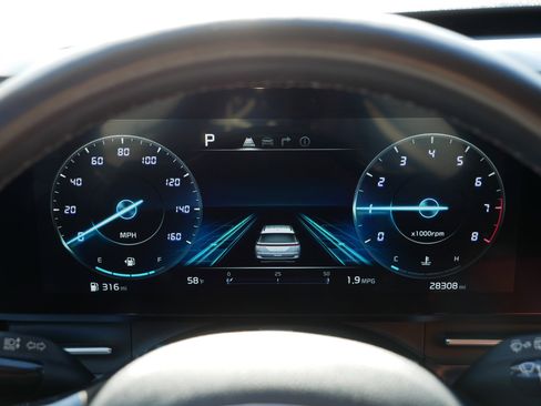 Certified 2024 Kia Carnival SX Prestige image 21