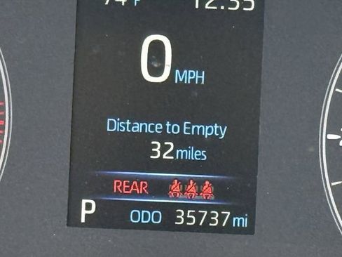 Used 2023 Toyota Corolla LE image 17