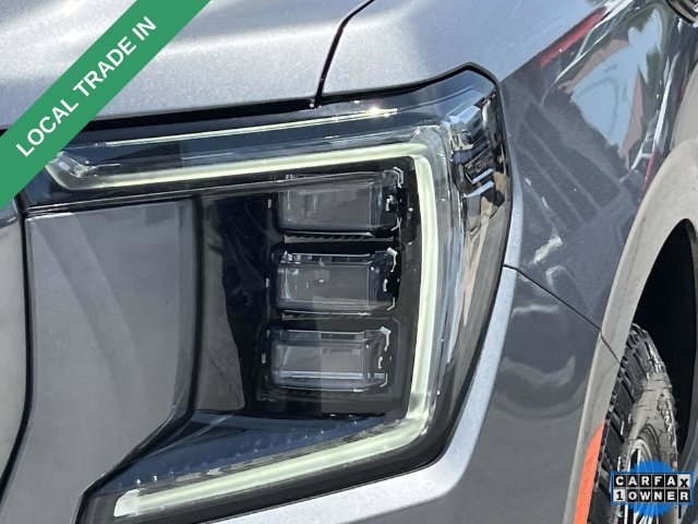 Used 2022 GMC Yukon AT4 w/ Technology Package AWD/4WD image 9