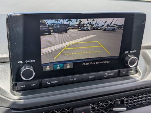 Used 2023 Honda Accord EX image 6
