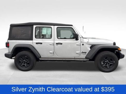 Used 2022 Jeep Wrangler Unlimited Sport image 9