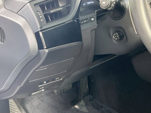 Used 2022 Lexus ES 350 w/ Premium Package image 10