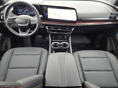 Certified 2025 Chevrolet Traverse Z71 w/ Driver Confidence Package image 24