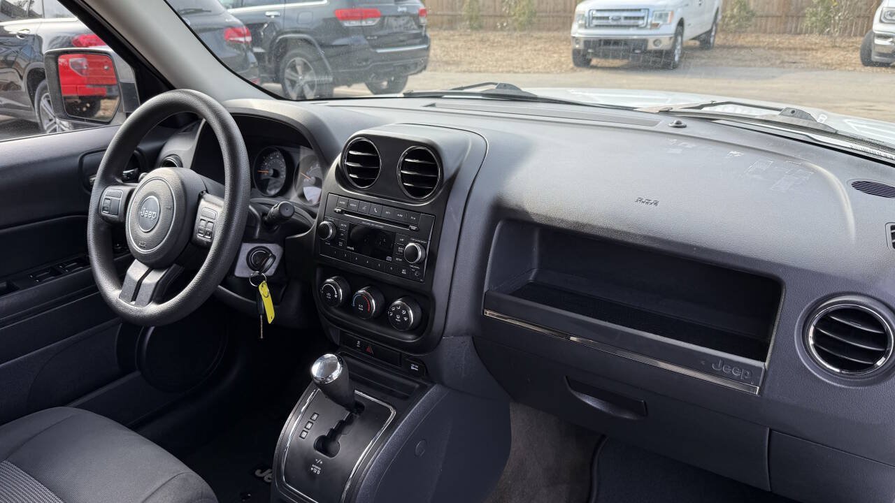 Used 2016 Jeep Patriot Sport w/ Power Value Group FWD image 18