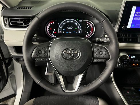New 2025 Toyota RAV4 XLE image 12