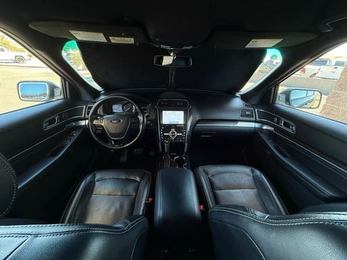 Used 2017 Ford Explorer Limited image 50
