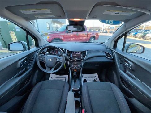 Used 2020 Chevrolet Trax LS w/ Tint and Cruise Package image 18