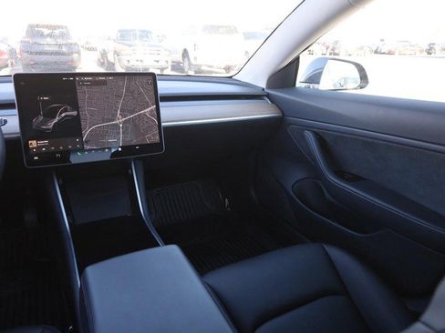 Used 2020 Tesla Model 3 Long Range image 21