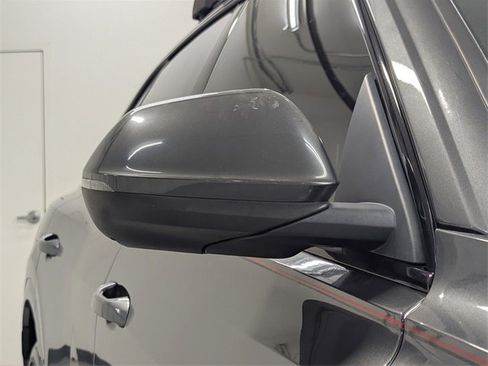 Used 2019 Audi Q8 Premium Plus w/ Premium Plus image 28