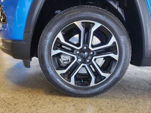 Used 2023 Jeep Compass Limited AWD/4WD image 9