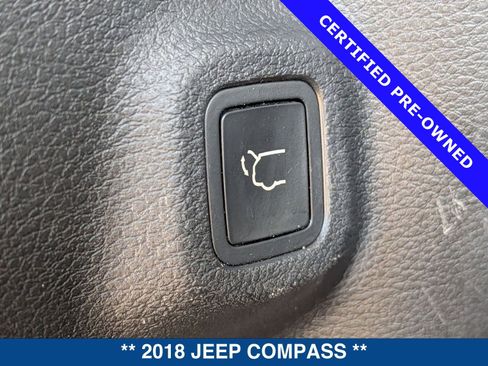 Used 2018 Jeep Compass Latitude w/ Popular Equipment Group image 14