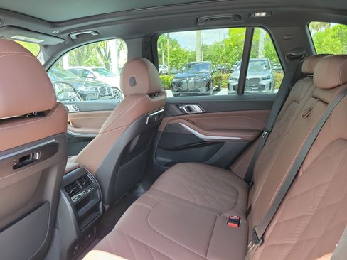 Used 2024 BMW X5 sDrive40i w/ Parking Assistance Package RWD image 15