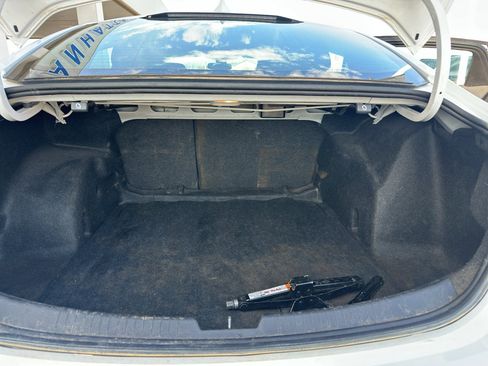 Used 2018 Chevrolet Malibu LT image 30