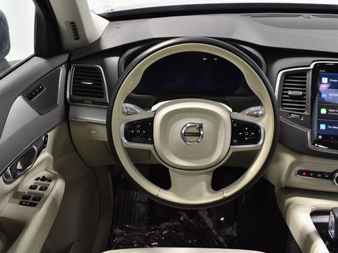 Used 2023 Volvo XC90 B5 Core image 15