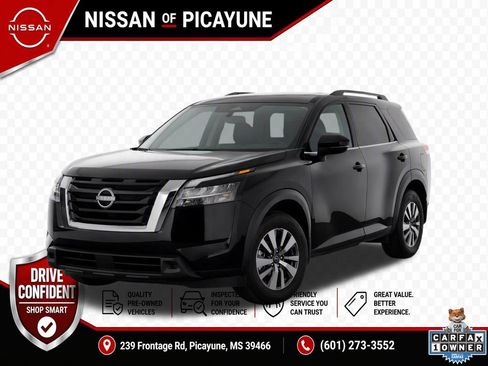 Used 2024 Nissan Pathfinder SV FWD image 1