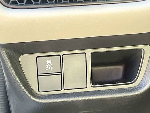 Used 2023 Honda HR-V LX image 10