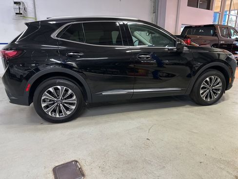 Used 2025 Buick Envision Preferred image 2