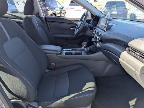 Used 2024 Nissan Sentra SV image 31