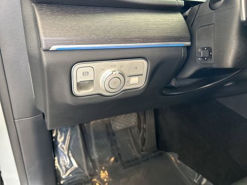 Used 2024 Mercedes-Benz GLE 350 4MATIC image 41