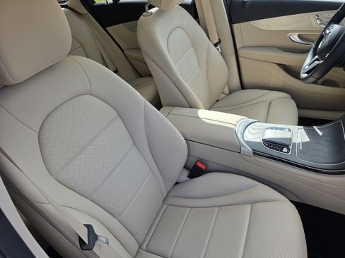 Used 2022 Mercedes-Benz GLC 300 4MATIC image 28