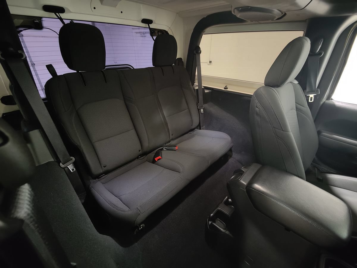 Used 2022 Jeep Wrangler Sport AWD/4WD image 23