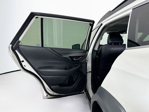 Used 2023 Subaru Outback Limited image 27