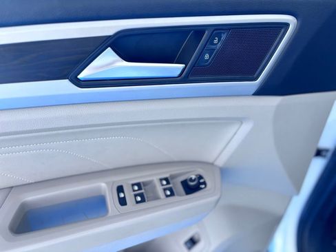 Used 2023 Volkswagen Atlas SE image 21