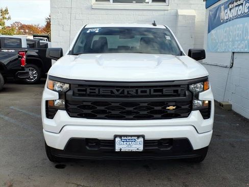 Used 2025 Chevrolet Silverado 1500 Custom AWD/4WD image 2