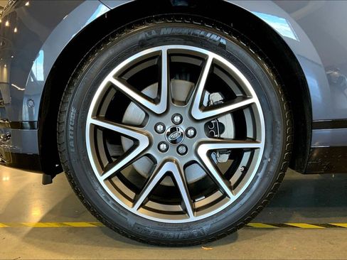 Used 2026 Land Rover Range Rover Velar Dynamic SE image 10