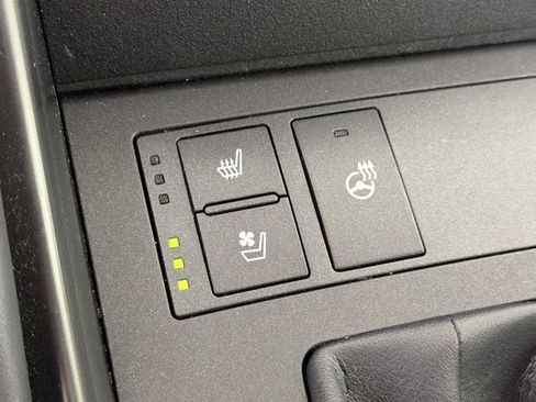 Used 2021 Lexus IS 350 F Sport w/ Navigation Package RWD image 31