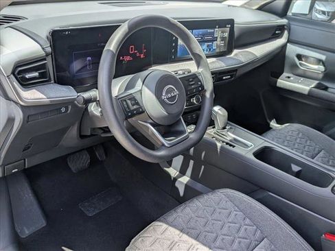 Certified 2025 Nissan Kicks SV FWD image 10