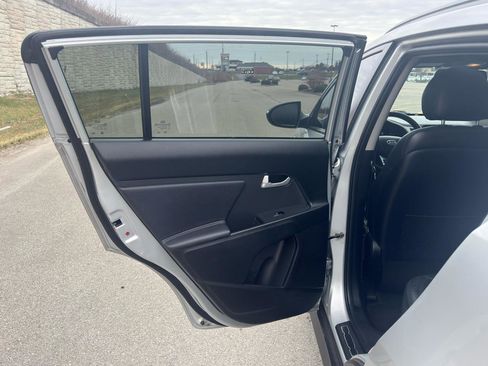 Used 2013 Kia Sportage SX w/ SX Premium Pkg image 40