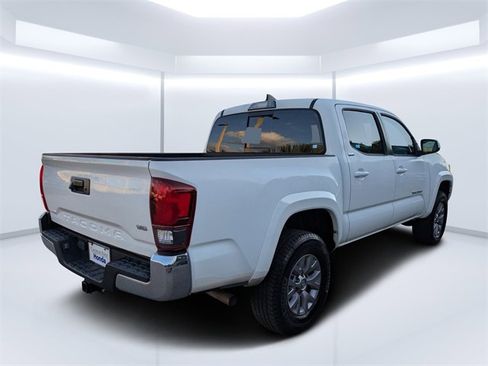 Used 2019 Toyota Tacoma SR5 image 3