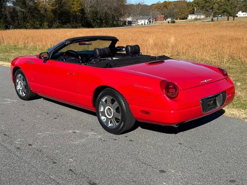 Used 2004 Ford Thunderbird image 35